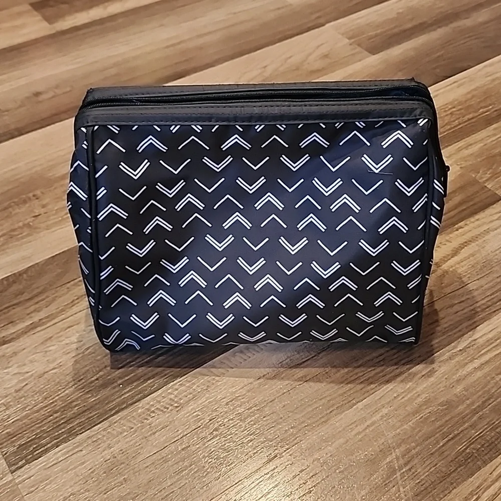 Makeup bag - Picture 2 of 6